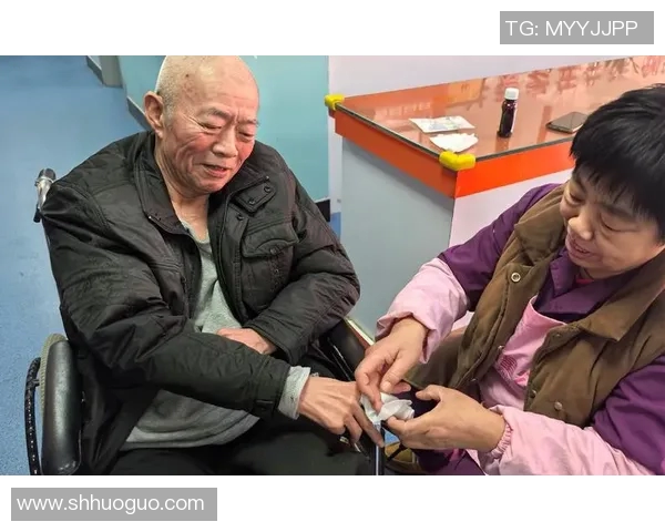 养老护理员：用爱心和专业，守护老人晚年幸福